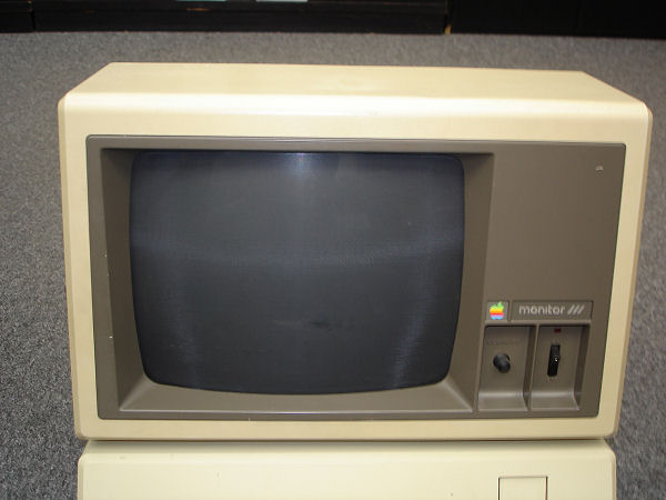 Apple monitor III